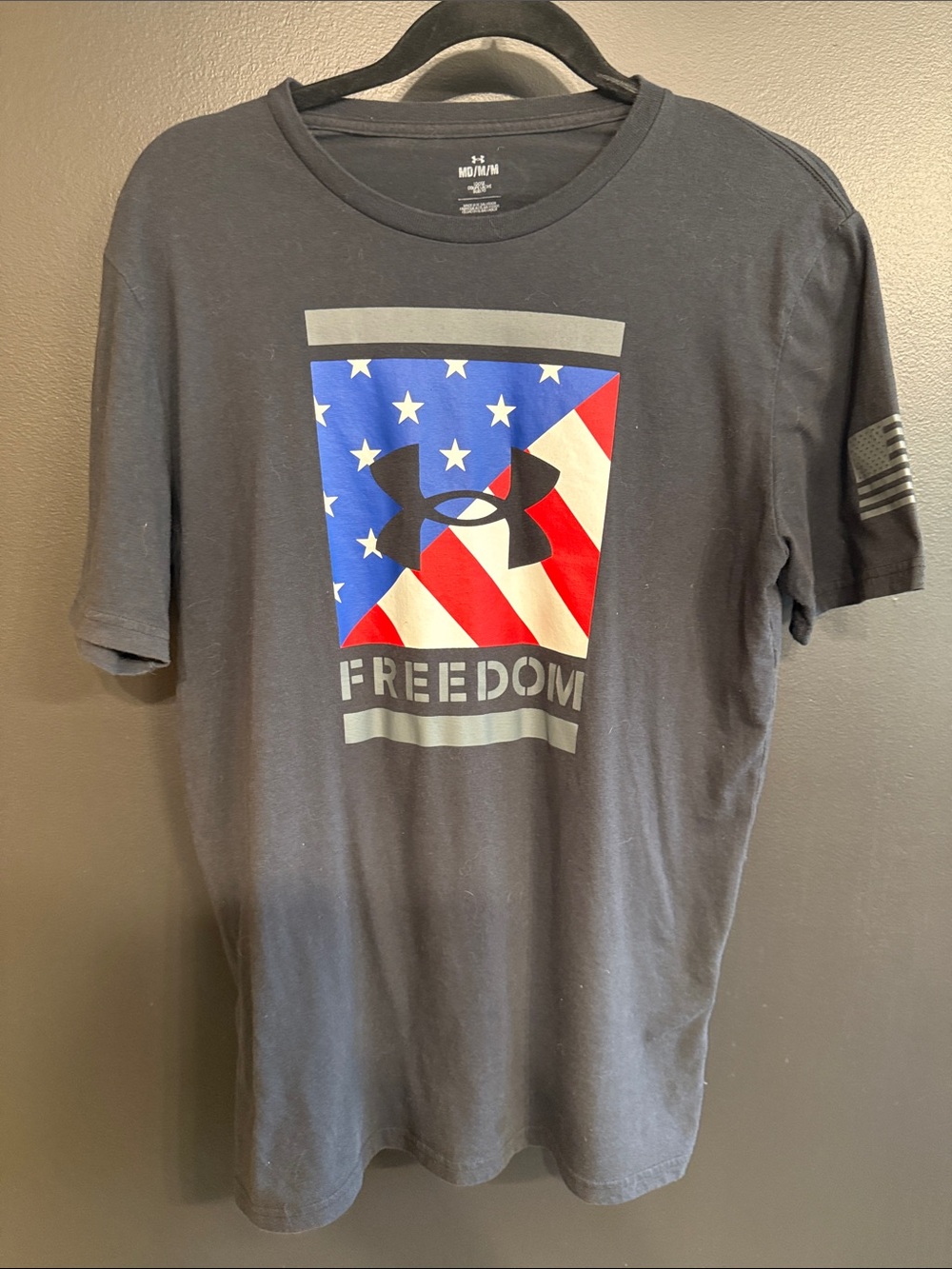 Under Armour Black Short-Sleeve 'Freedom' Graphic Tee